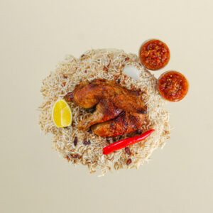 نصف حبة دجاج شواية مع الرز